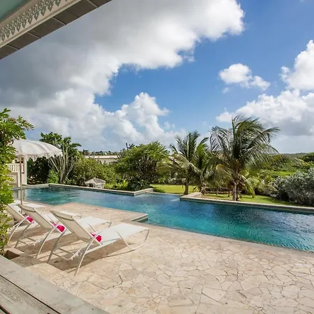 A Beautiful Villa Curacao With Large Pool And Tropical Garden